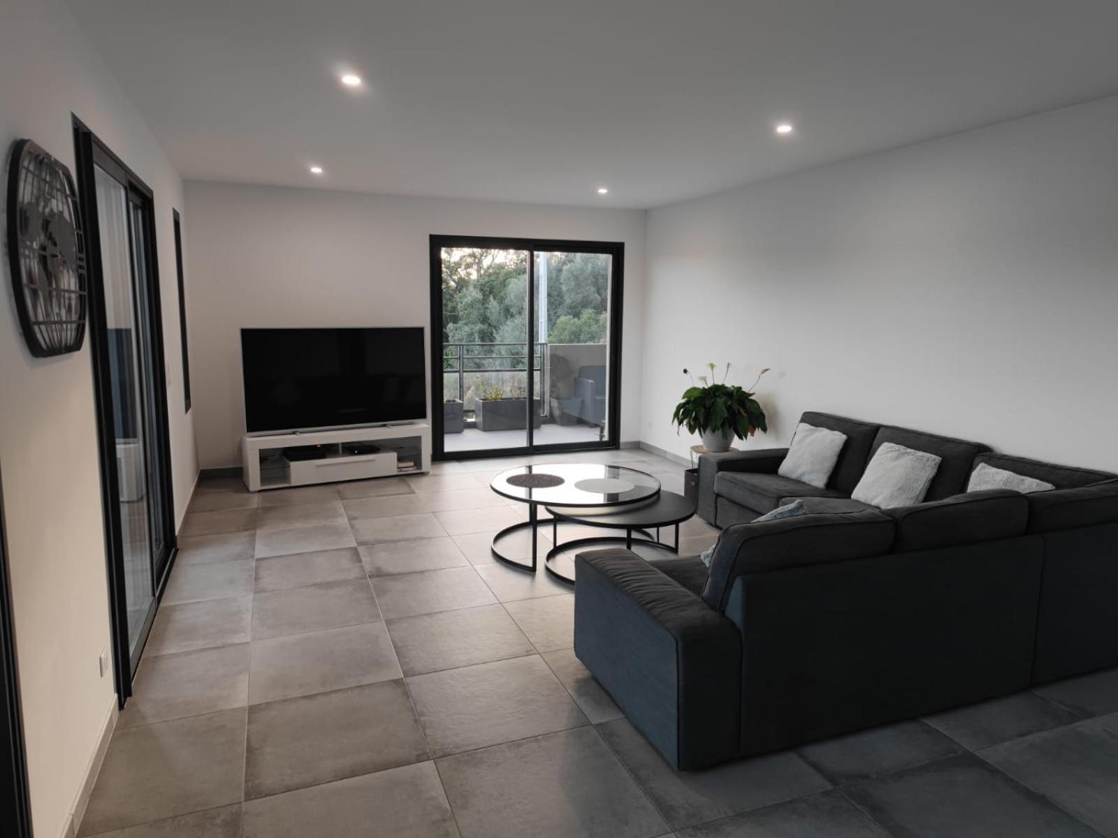 Bel Appartement Spacieux A Porto-Vecchio, 10Min A Pieds Du Centre Ville Buitenkant foto