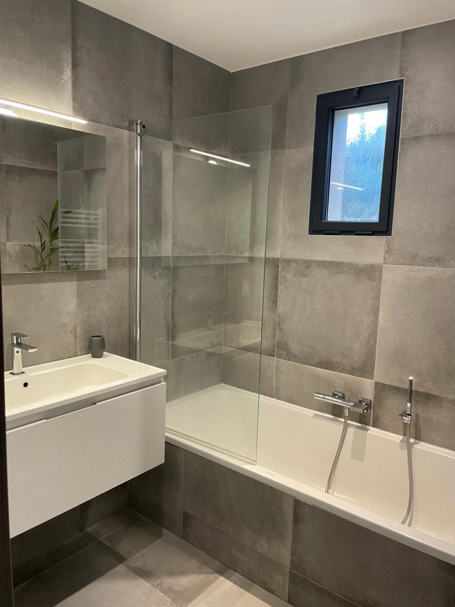 Bel Appartement Spacieux A Porto-Vecchio, 10Min A Pieds Du Centre Ville Buitenkant foto