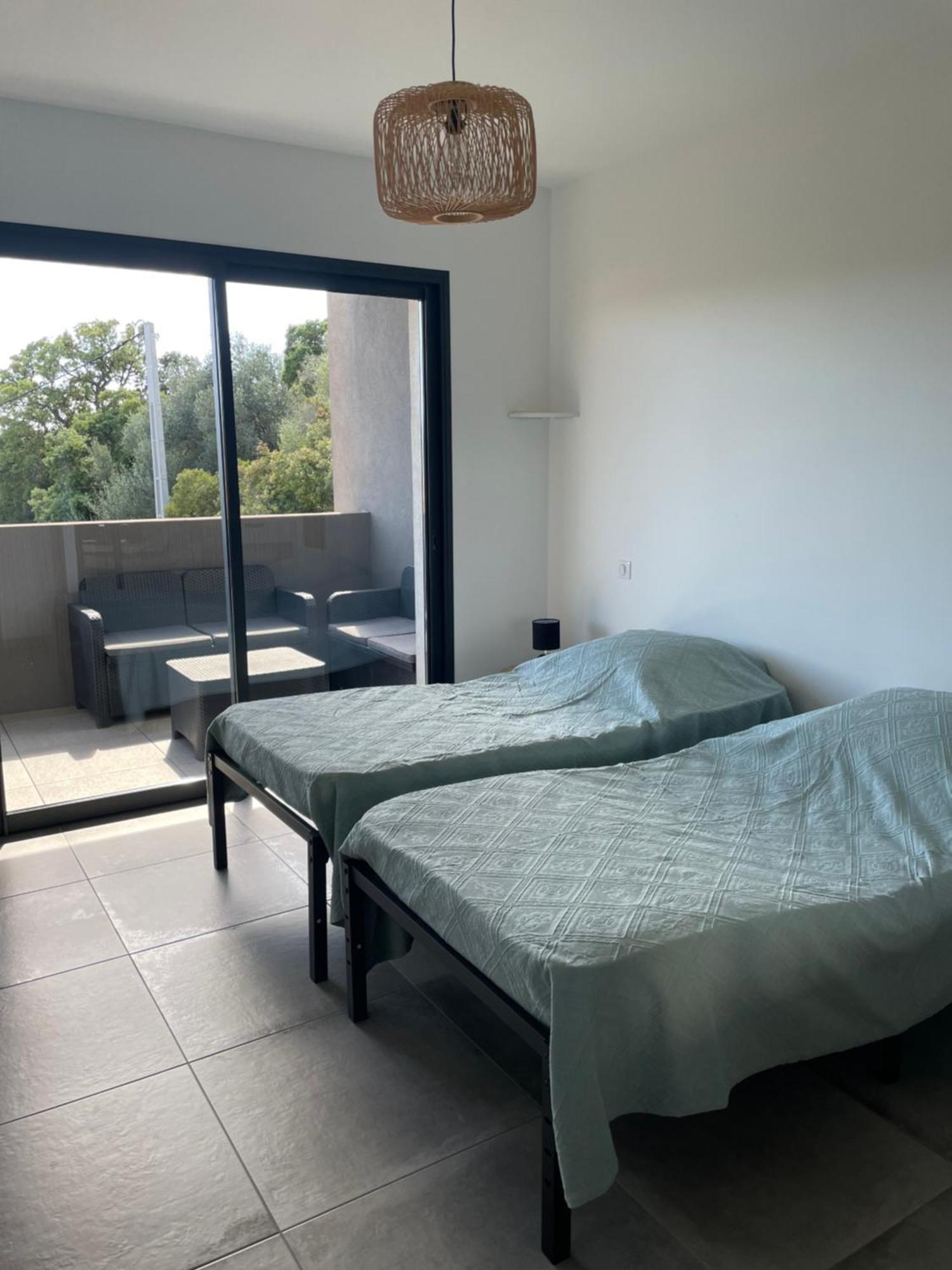 Bel Appartement Spacieux A Porto-Vecchio, 10Min A Pieds Du Centre Ville Buitenkant foto
