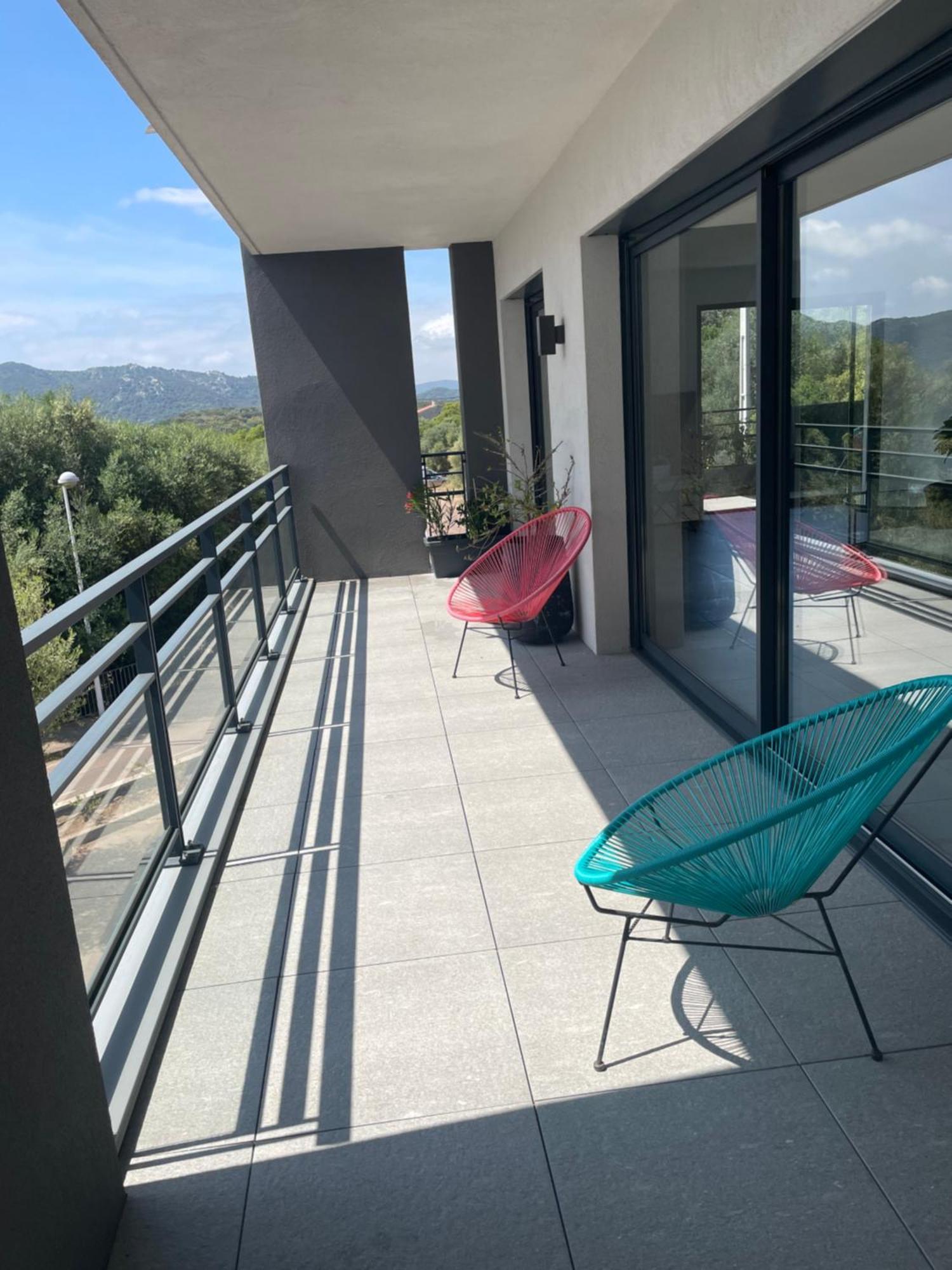 Bel Appartement Spacieux A Porto-Vecchio, 10Min A Pieds Du Centre Ville Buitenkant foto