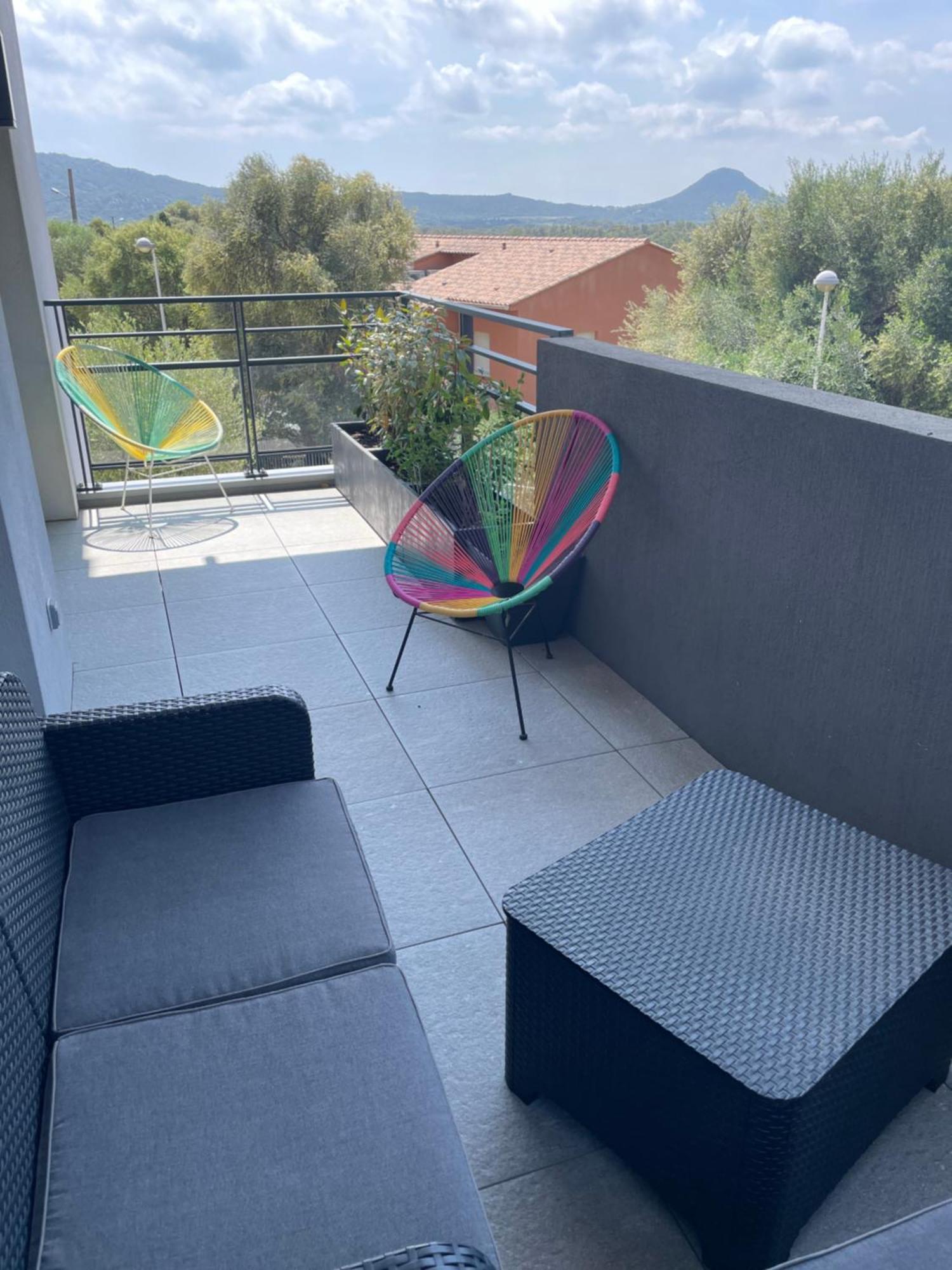 Bel Appartement Spacieux A Porto-Vecchio, 10Min A Pieds Du Centre Ville Buitenkant foto